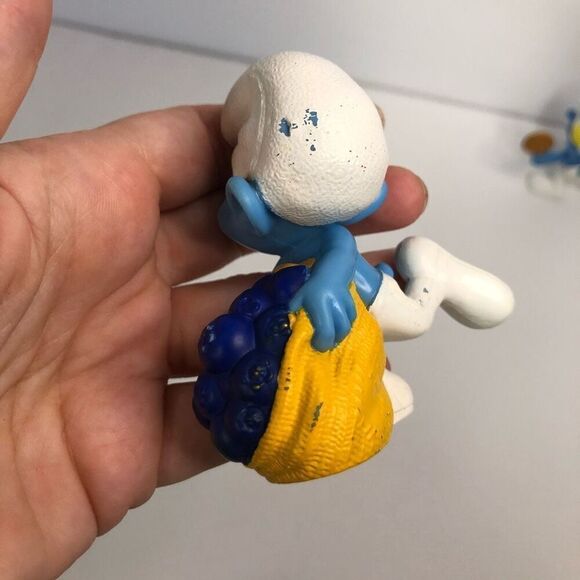 mcdonalds 2011 2013 smurfs movie 3 inch figures greedy vanity brainy - Picture 5 of 7